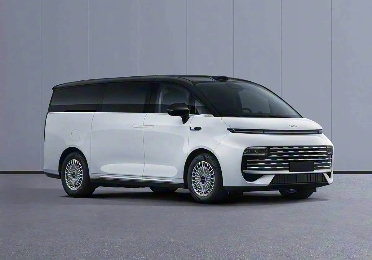 延續翼真L380風格 吉利銀河V900內飾諜照曝光