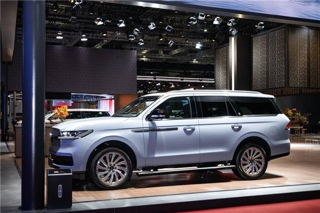 全尺寸豪華SUV之戰,領航員憑啥“殺瘋了”?