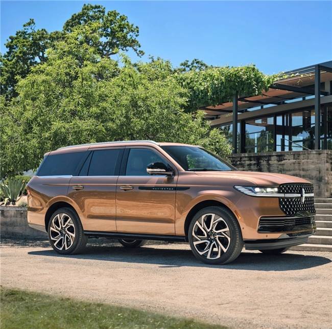 全尺寸豪華SUV之戰,領航員憑啥“殺瘋了”?